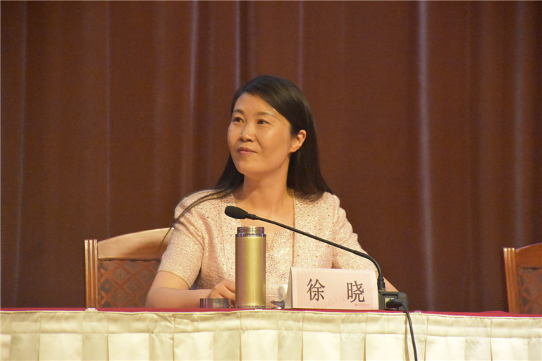 河南省妇联兼职副主席,河南省女企业家协会会长徐晓肯定了郑州市女